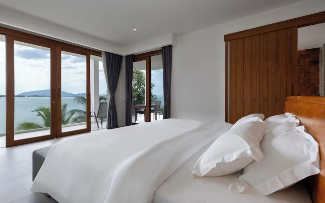 X-sea khanom Harbor Bay Resort