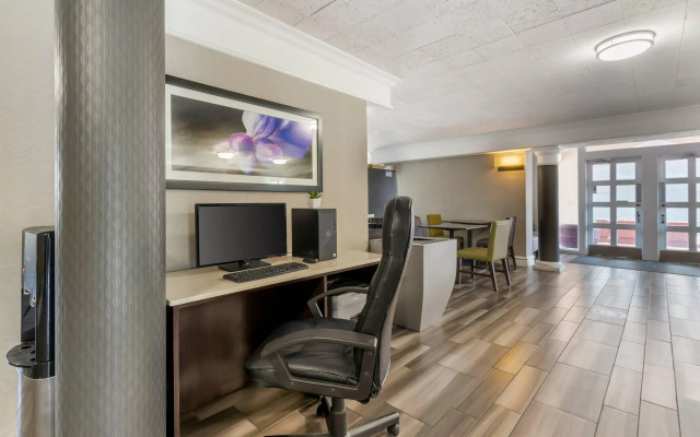 Quality Inn & Suites North Charleston - Ashley Phosphate