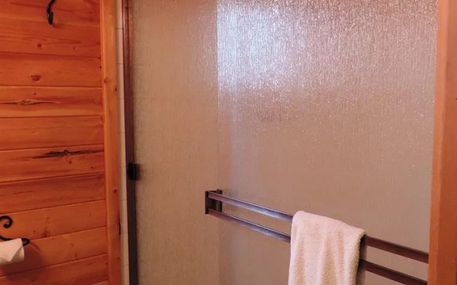 Wild Pacific Waterfront Cabins