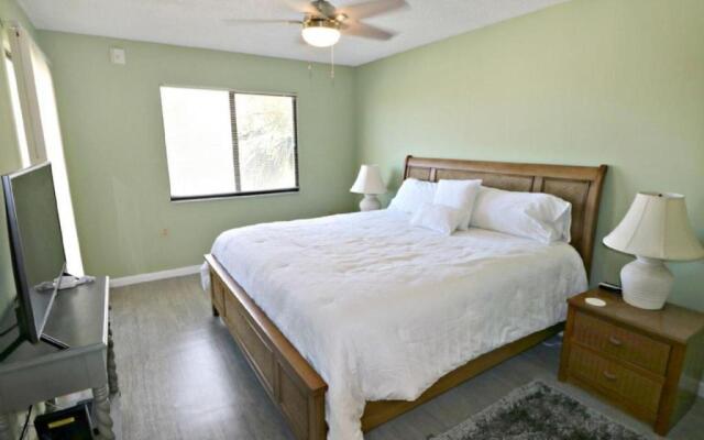 Ocean Village Club N36