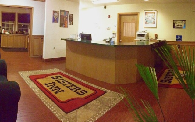 Sisters Inn And Suites