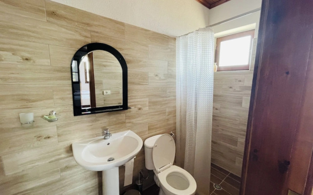 Denis Guest House