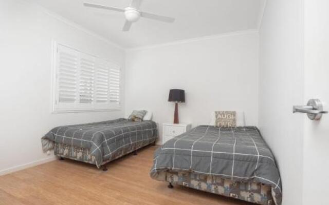 Coolum Street 41, Dicky Beach