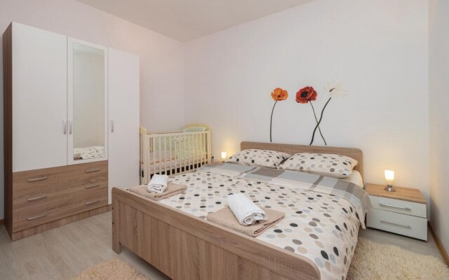 Awesome Home in Zadar With Wifi and 2 Bedrooms