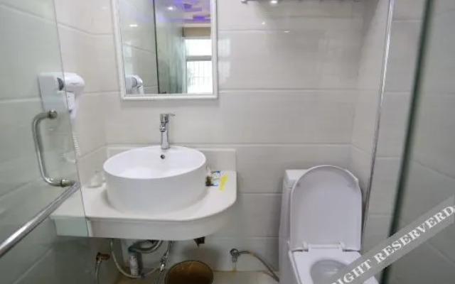 Aijia Hotel