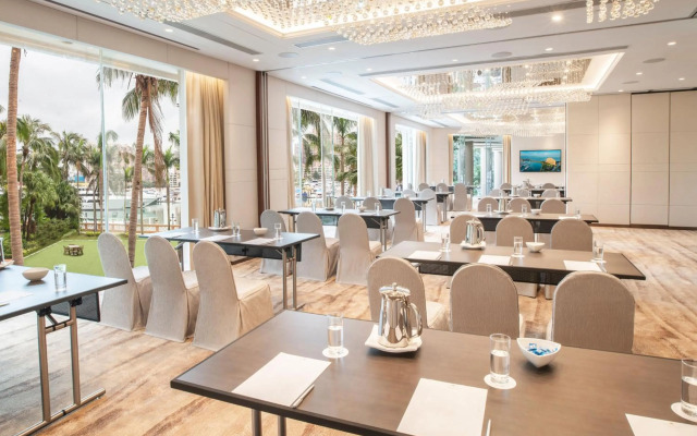 Hong Kong Gold Coast Hotel