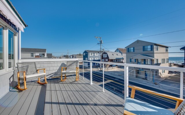 Wells Beach House w/ Ocean-view Deck