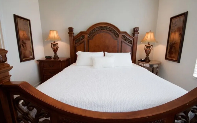 3 Bedroom Town Vista Cay Home