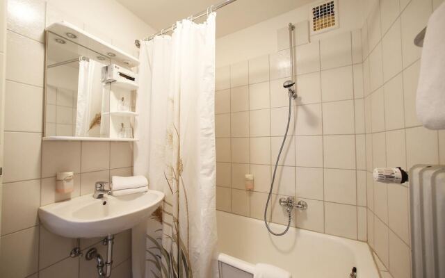 Lüttje Burg Hotel & Restaurant