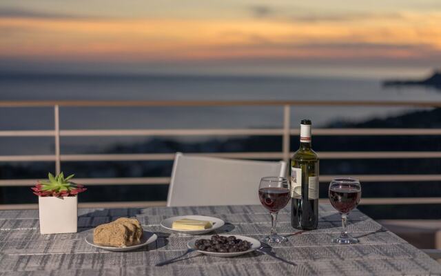 Stella in the Village Suites