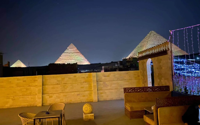 Pyramids Height Inn