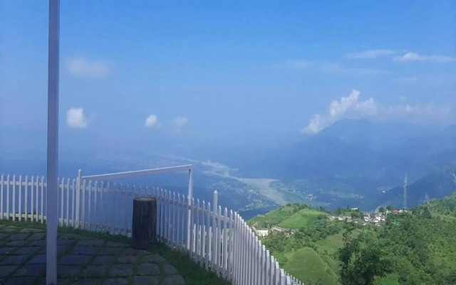 Clouds and You Blusalz Rural