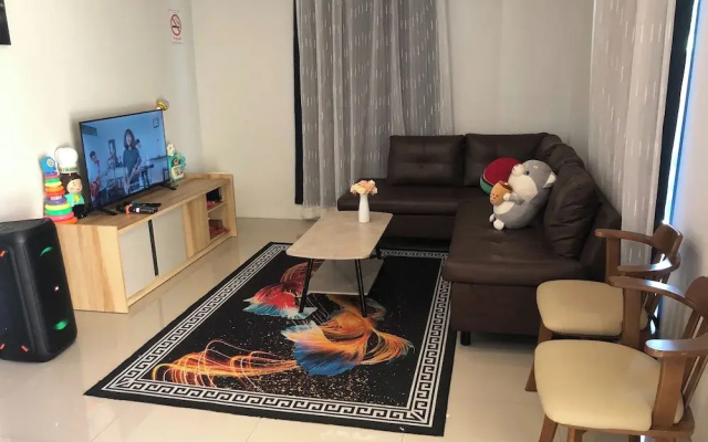 Suksabai Raiwan And Pool Villa