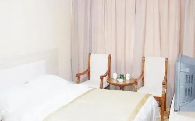 Zhuhui Business Hotel - Qingdao