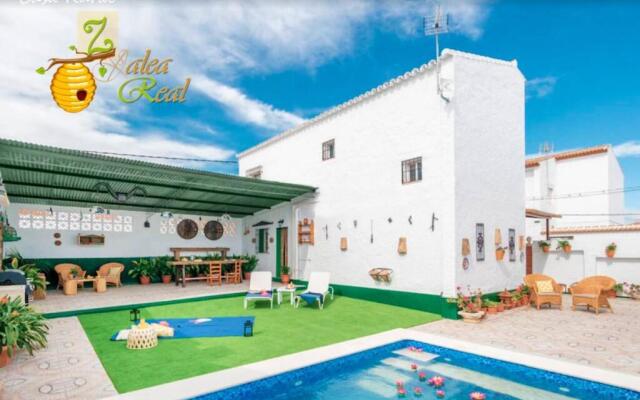 Villa Zalea Real -SUPER ideal Grupos, Piscina !