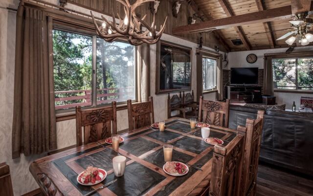 An Amazing View - Three Bedroom Cabin