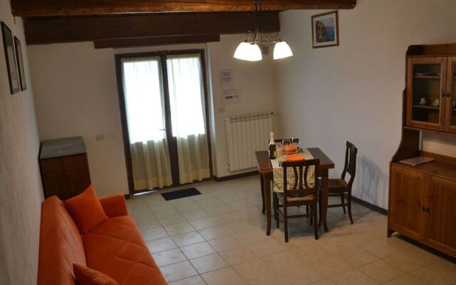 Farmhouse in Monticiano Near Petriolo Spa