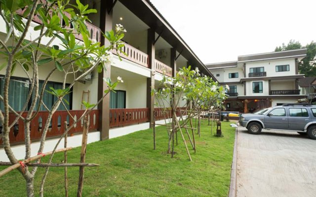 Sri Anan Pura Hotel