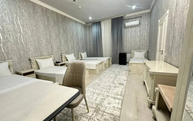Almir Hotel