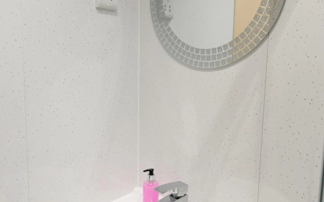 New 3-Bedroom Apartment Close to City Centre