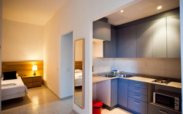 Las Ramblas Pasaje Bacardi Apartments
