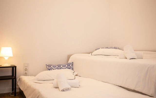 Luxury Picadeiro Apartment II by Rent4all