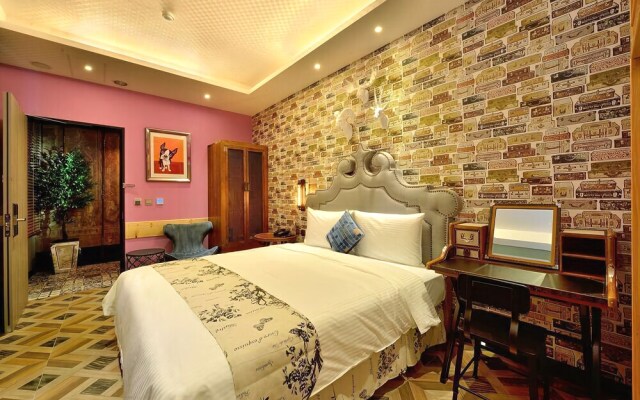 Joe's Apartment Hotel