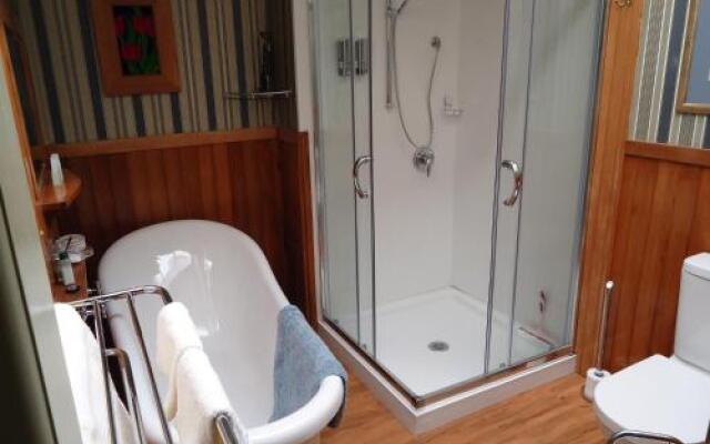 Astonleigh Villa Bed & Breakfast