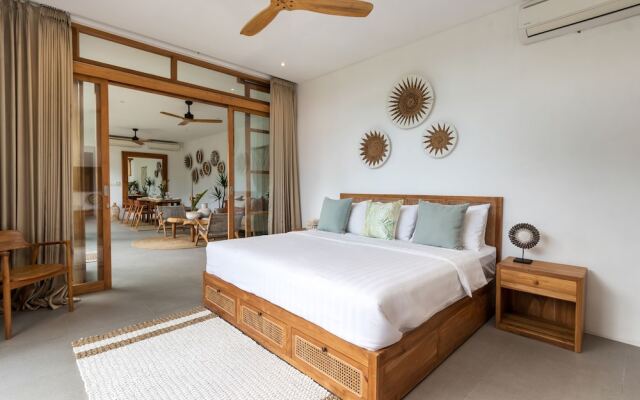 Beautiful Boho-chic 4br Tropical Villa in Pererenan Canggu