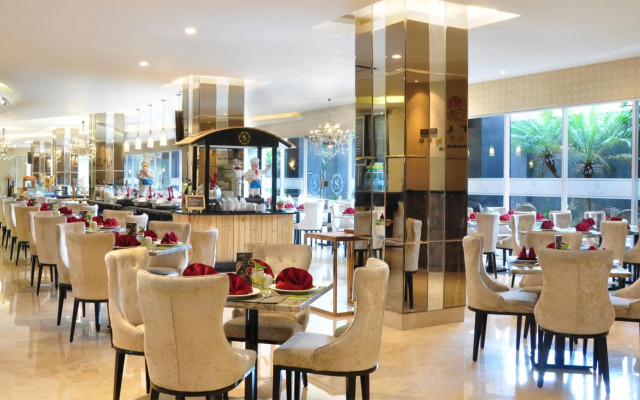 Grand Savero Hotel