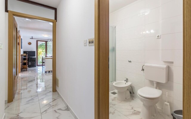 Amazing Home in Pula With Wifi and 2 Bedrooms