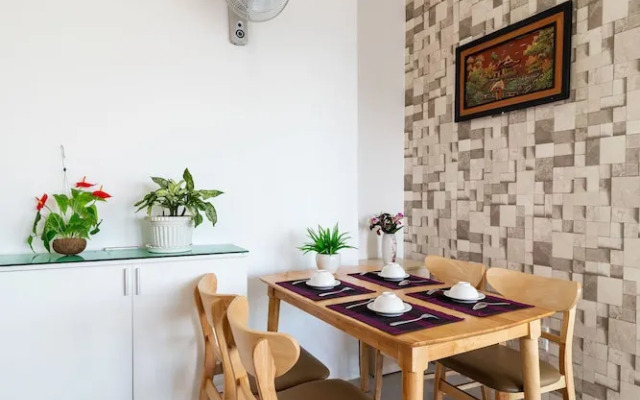 Trangs Beachfront Apartment Nha Trang