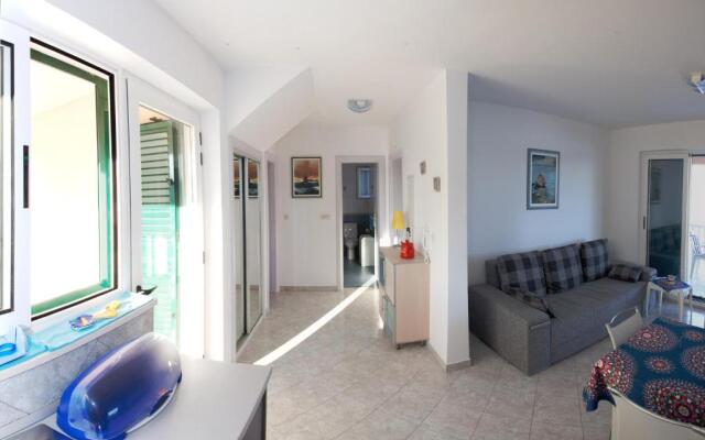 Beach Apartments Rogoznica