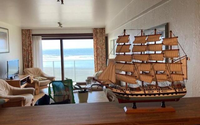 Ruim appartement met zeezicht in Westende