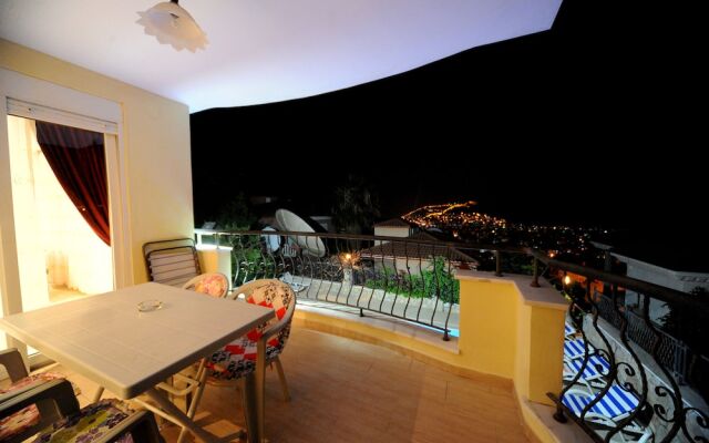 Emre Cemre Vilları 1