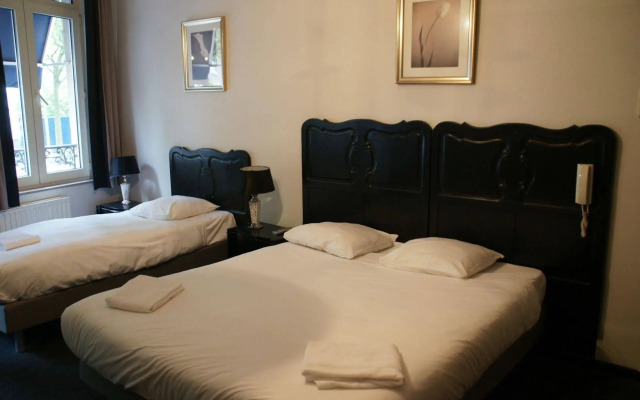 Hotel1875