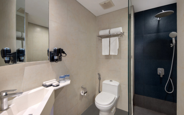 Four Star by Trans Hotel Sanur