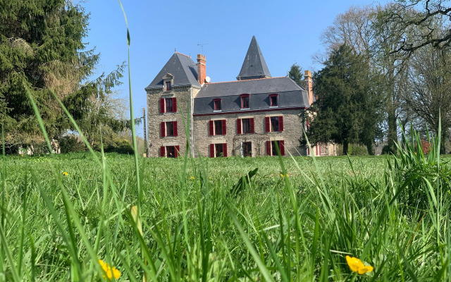 Domaine de La Briandais, a place of electromagnetic sobriety