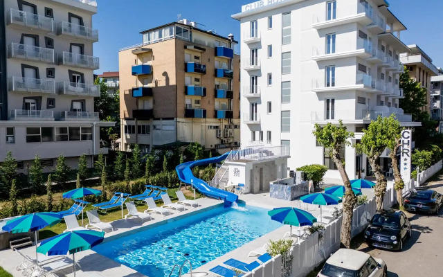 Club Hotel Residence