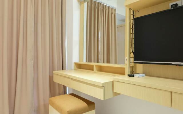 Comfy Studio Apartment at M-Town Residence near Summarecon Mall