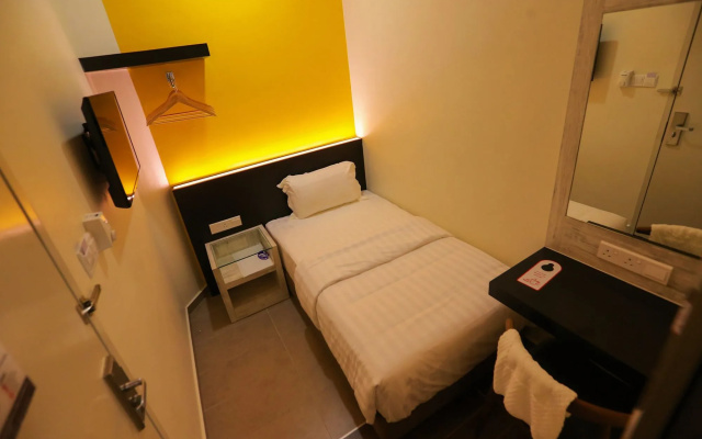 Pantai Regal Hotel