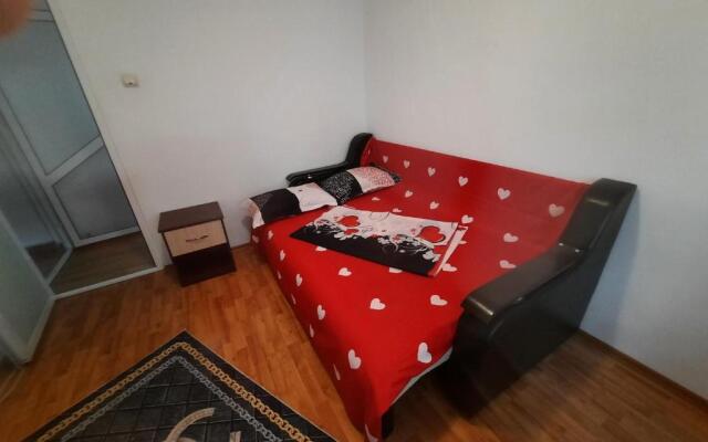 Apartament Et2 Strada Rozelor