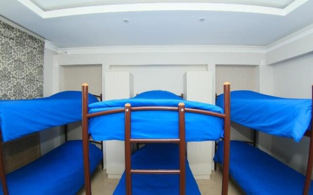 Kupe Capsule Hotel & Hostel
