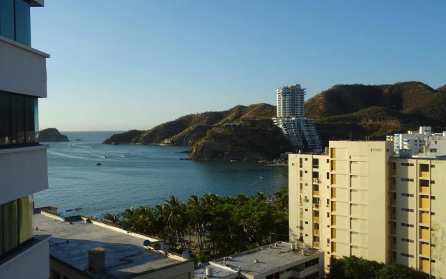 Apartment Overlooking the Beach in El Rodadero