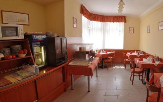 Hotel Central