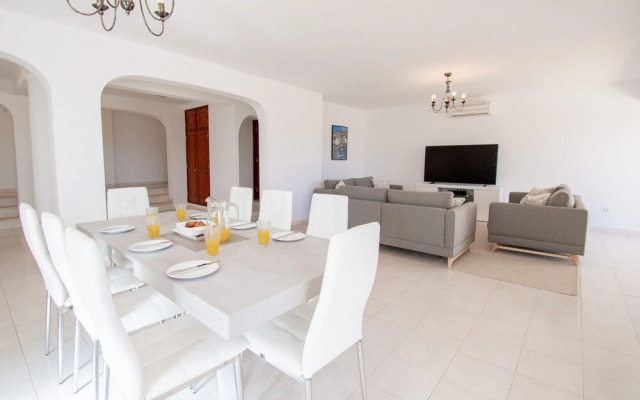 Casa Filipa Lower Floor