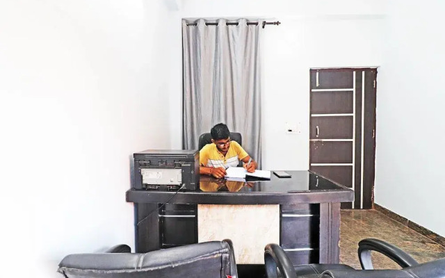 Friends Residency by OYO Rooms