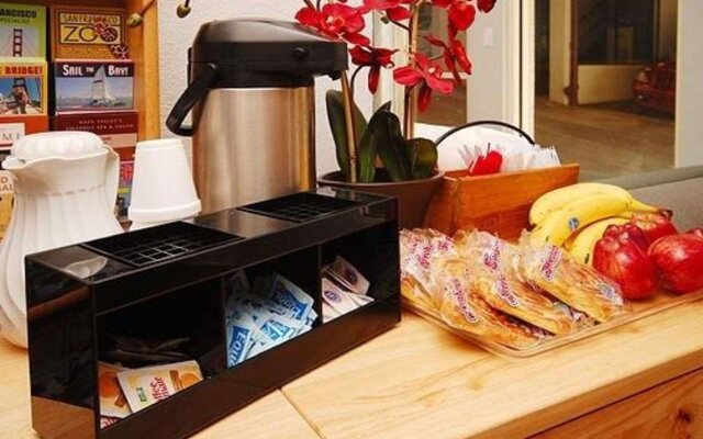 Rodeway Inn Civic Center