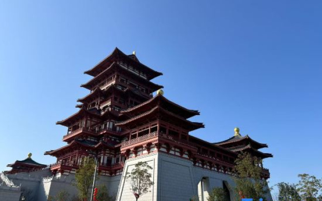 Elong Yam Hotel (Qujiang Nanhua Temple)
