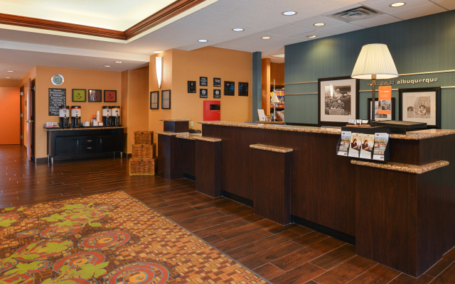 Hampton Inn & Suites Albuquerque-Coors Road